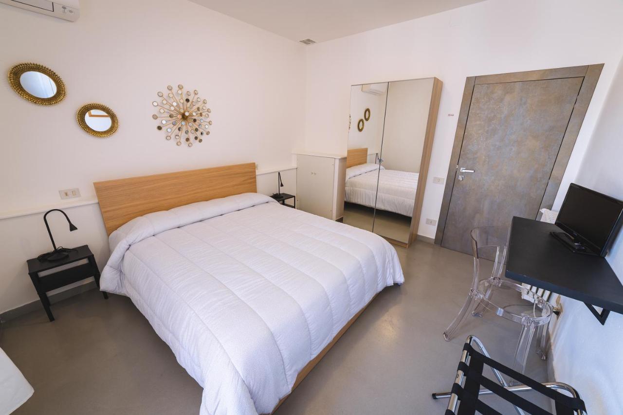 Locanda Roma Sleep & Food Donoratico Exterior foto